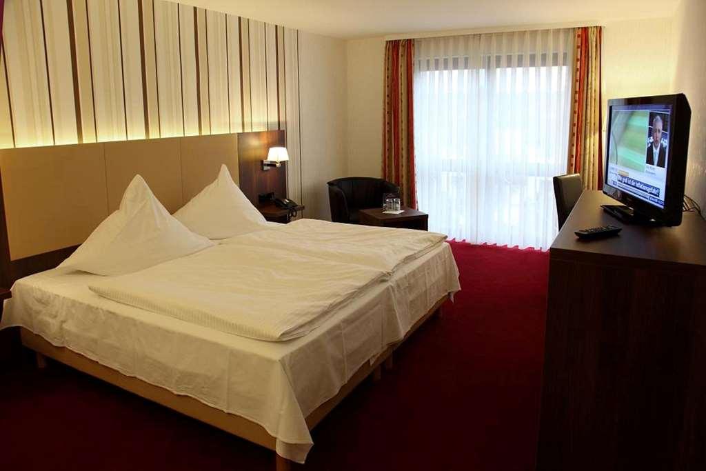 Lobinger-Parkhotel Giengen an der Brenz Oda fotoğraf